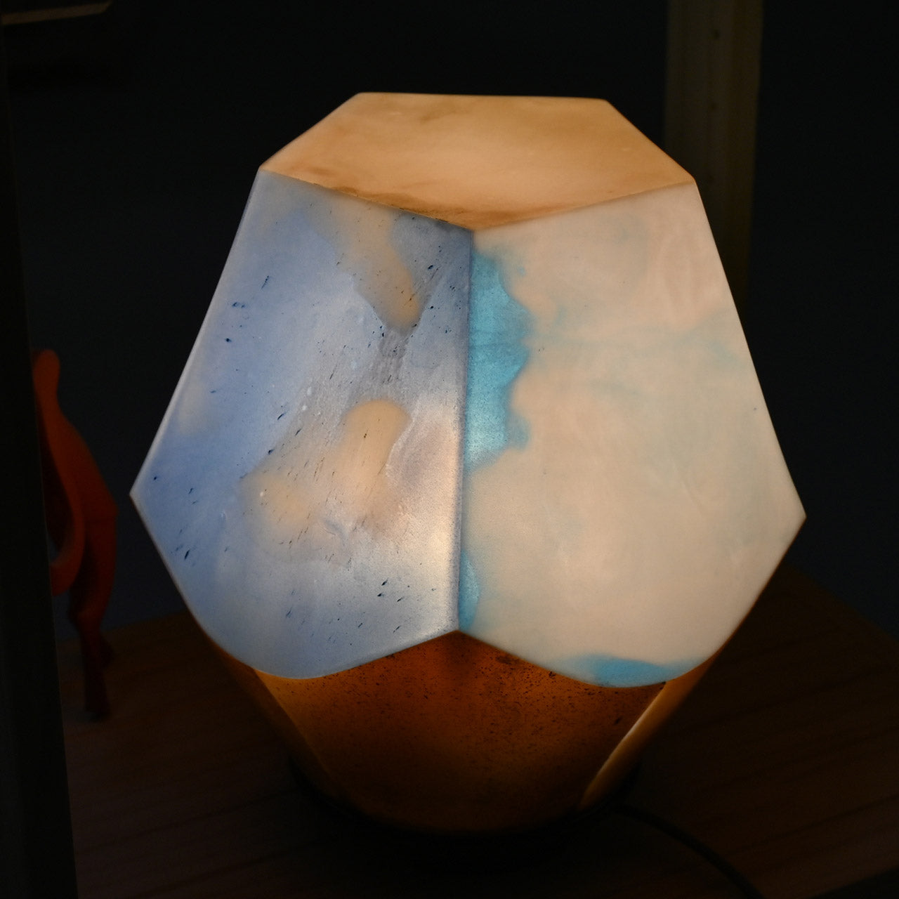 [Only one available] Pentagonal prism lamp shade, freestanding type