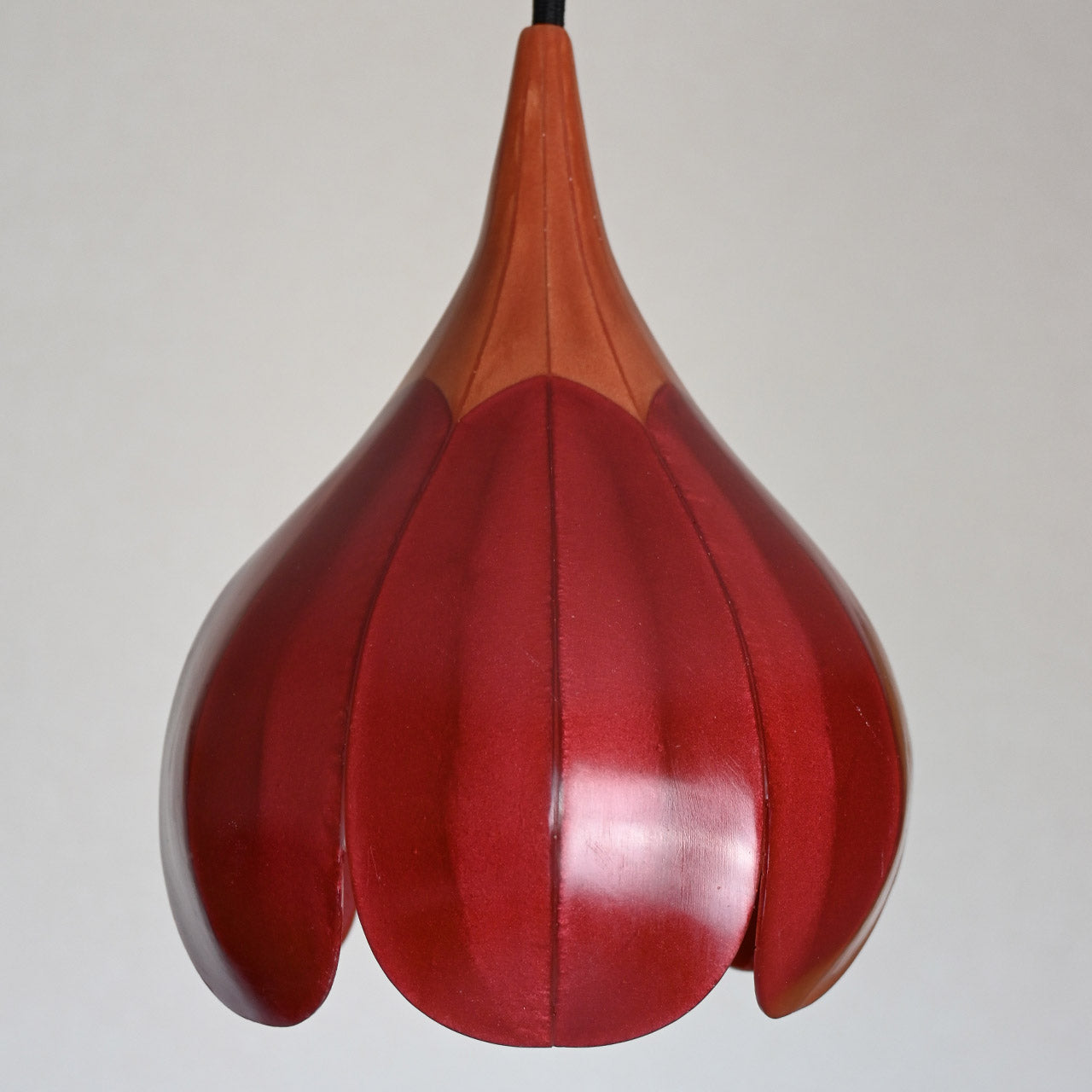 Flower-shaped pendant light, red-orange color [P01s-02]
