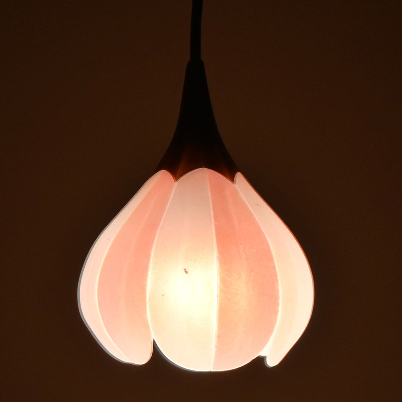 Flower-shaped pendant light in dark brown and pink stripes [P01s-04]