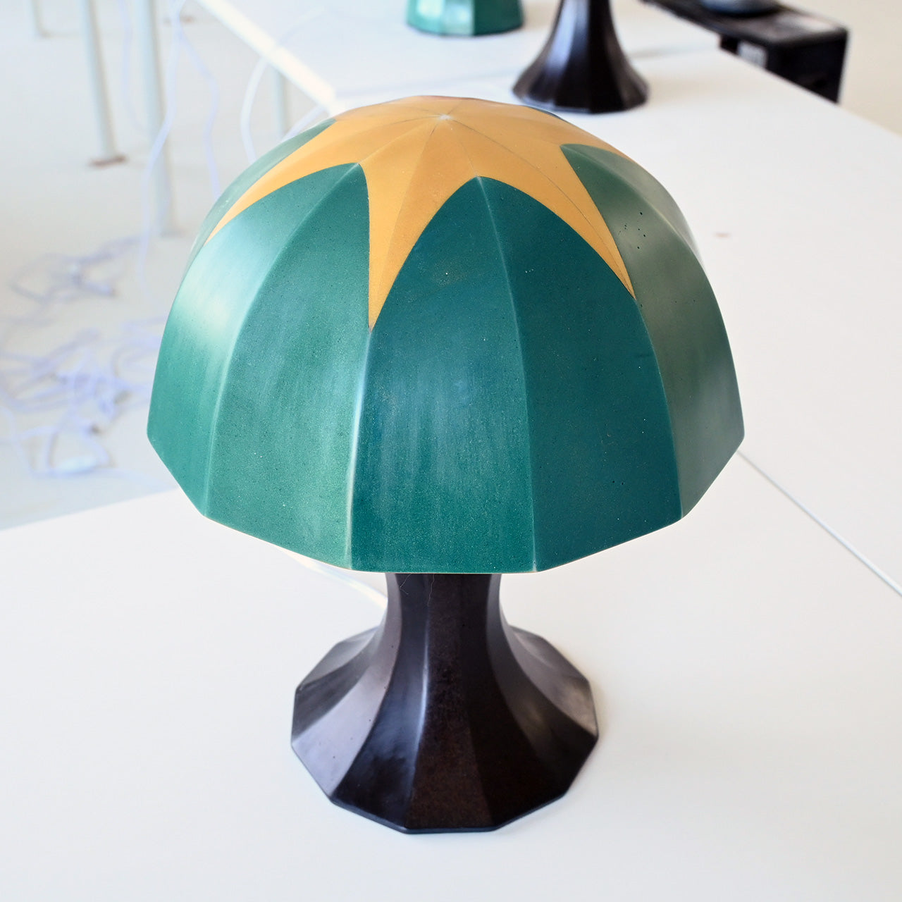 [General diffusion type] Table lamp Green tree