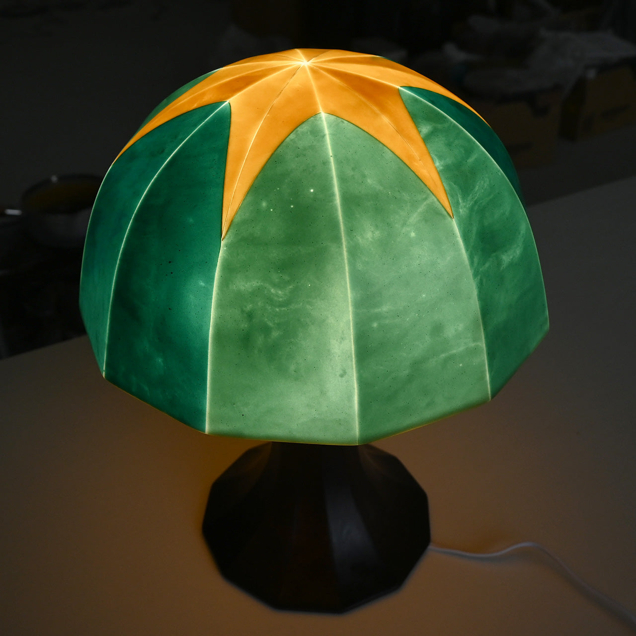 [General diffusion type] Table lamp Green tree