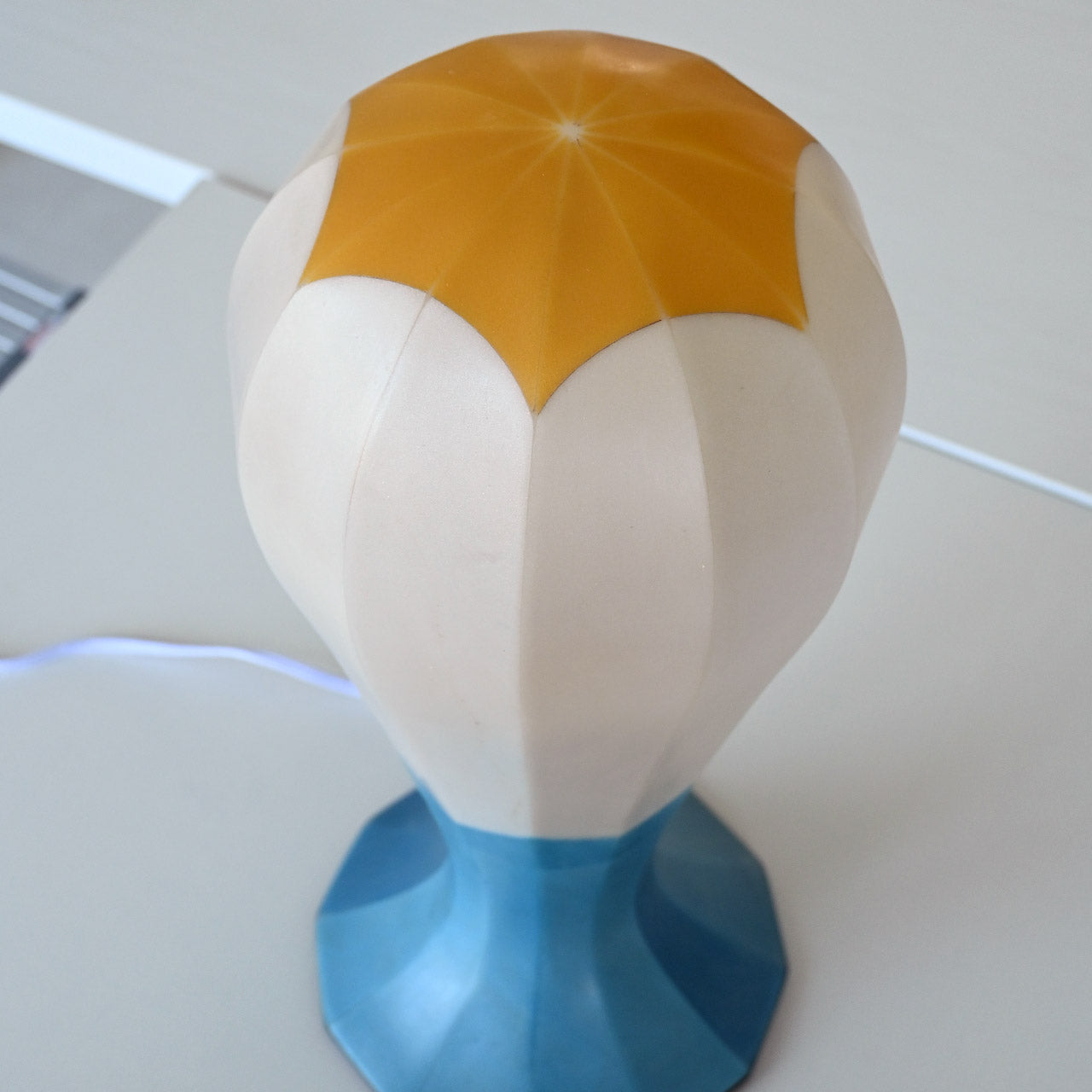 [General diffusion type] Table lamp, white bud