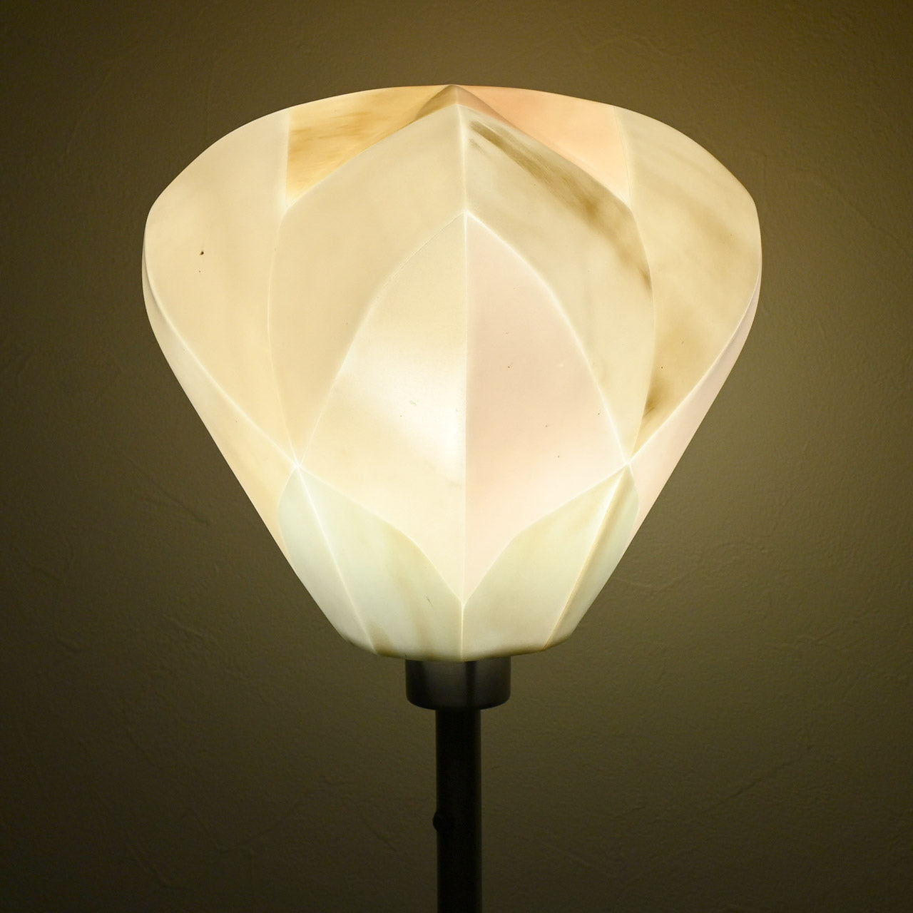 [Limited to one item] White Flower Yellow Top Lamp Shade